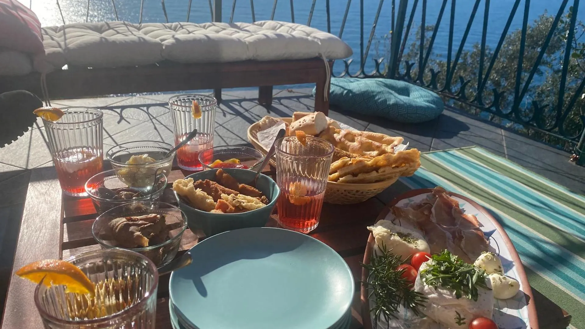Il Nido Sul Mare Con Accesso Diretto Alla Spiaggia Moneglia Ιταλία